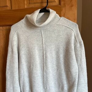 Banana republic sweater merino wool